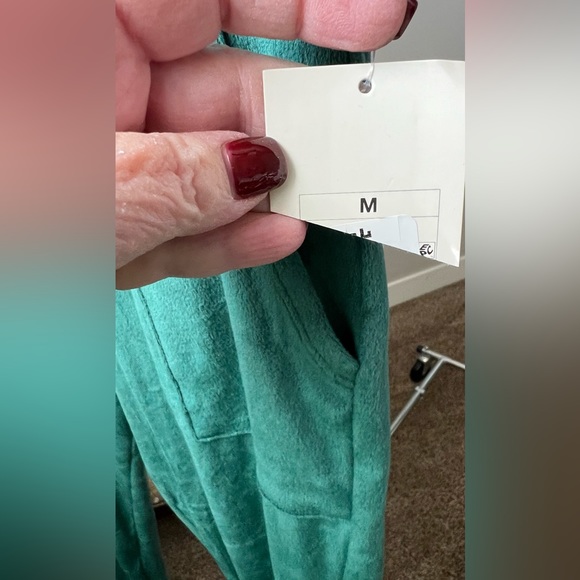 Stars Above - M - Velour Joggers - Green -   Drawstring - Picture 4 of 8